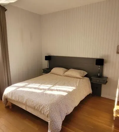 Le Clos Des Amoureux Отель 3*