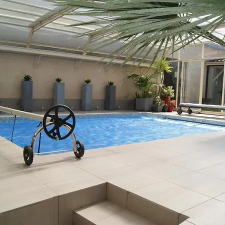 Le Clos Des Amoureux 3* Valence-sur-Baïse