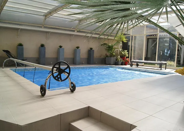 Le Clos Des Amoureux 3* Valence-sur-Baïse